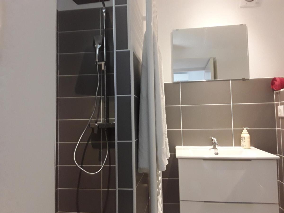 Chambres D'Hotes Lovely Planette Nimes Exterior photo