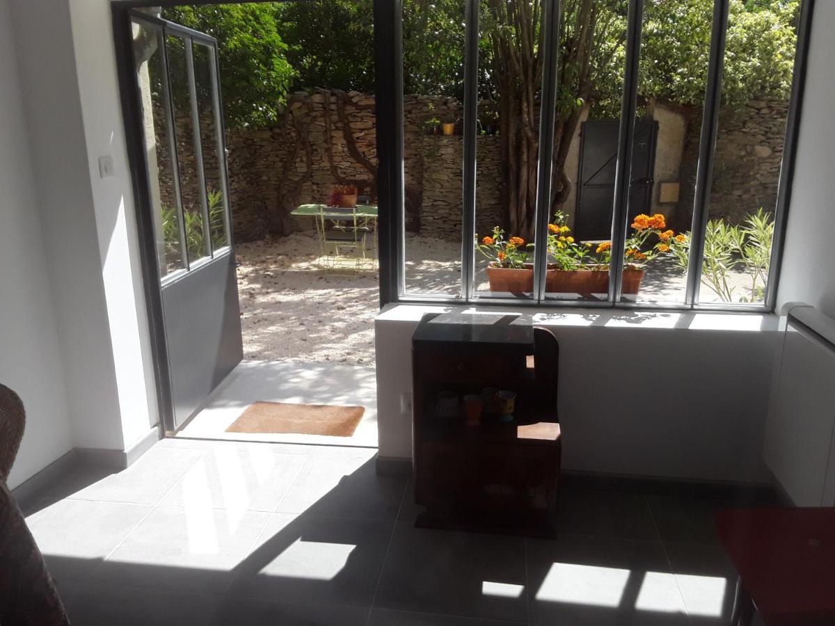Chambres D'Hotes Lovely Planette Nimes Exterior photo